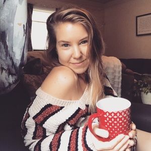 Meet your Posher, Andrea